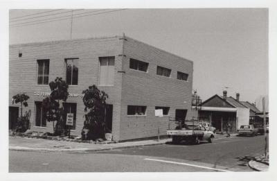 PHOTOGRAPH: BUSINESS PREMISES OF T.G. FERNIHOUGH, SUBIACO, C.1980