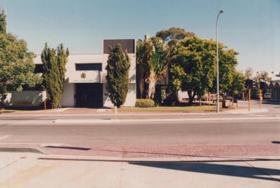 PHOTOGRAPH: SUBIACO PUBLIC LIBRARY