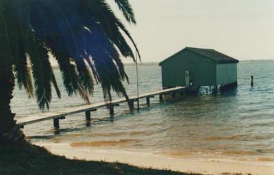 PHOTOGRAPH: MATILDA BAY - CRAWLEY