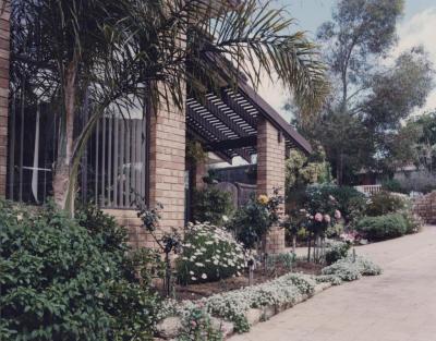 PHOTOGRAPH: SUBIACO GARDENS COMPETITION 1993 - MR & MRS BEVIS, 20 WILSOMORE STREET, DAGLISH