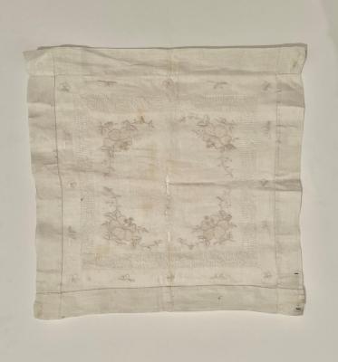 TRAYCLOTH: HAND EMBROIDERED, IVORY LACE