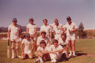 PHOTOGRAPH: HUMES CRICKET TEAM
