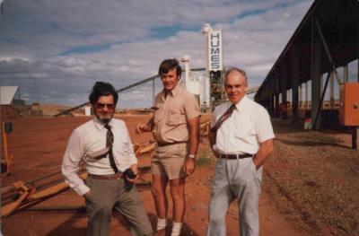 PHOTOGRAPH: HUMES WORKERS KARRATHA