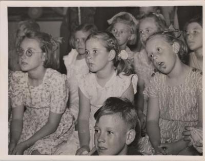 PHOTOGRAPH: CHILDREN OF HOLLYWOOD PRIMARY SCHOOL