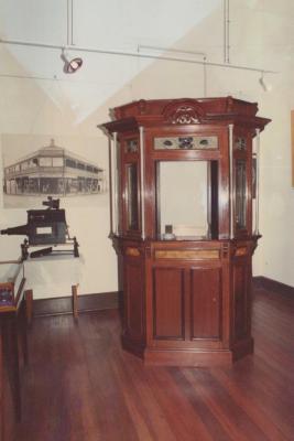 PHOTOGRAPH: MUSEUM DISPLAY - COLISEUM TICKET BOX AND EPIDIASCOPE