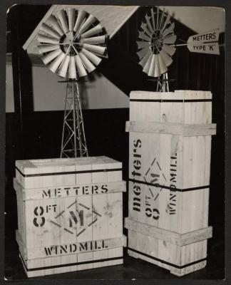 PHOTOGRAPH: METTERS 'TYPE K' WINDMILLS (MODELS) WITH BOXES