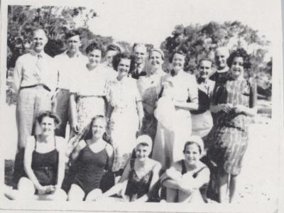 PHOTOGRAPH: ST. ANDREWS SUBIACO SUNDAY SCHOOL PICNIC GROUP, 1943
 PHOTOGRAPH: ST. ANDREWS SUBIACO SUNDAY SCHOOL PICNIC GROUP, 1943