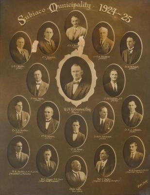 PHOTOGRAPH: THE SUBIACO MUNICIPALITY COUNCILLORS AND STAFF, 1924-25