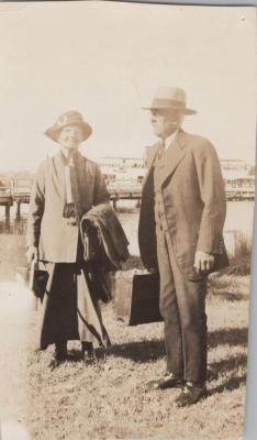 PHOTOGRAPH: MR AND MRS KNIGHTS, FROM ALBUM OF PHOTOGRAPHS METHODIST CHURCH DERBY ROAD