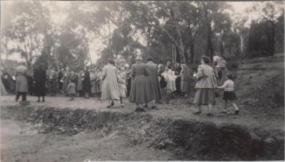 PHOTOGRAPH: GUILD PICNIC, FROM ALBUM OF PHOTOGRAPHS METHODIST CHURCH DERBY ROAD