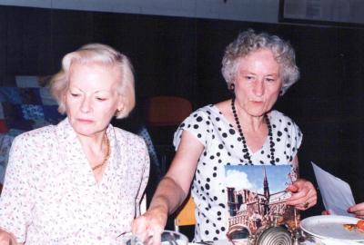 PHOTOGRAPH: SUBIACO UNITING CHURCH LADIES' GUILD CHRISTMAS PARTY 1989, GUEST MRS DOROTHY DE PLATTHY AND PRESIDENT MRS MABS DEE