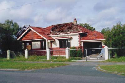 PHOTOGRAPH: HOUSE, SMYTH ROAD, SHENTON PARK