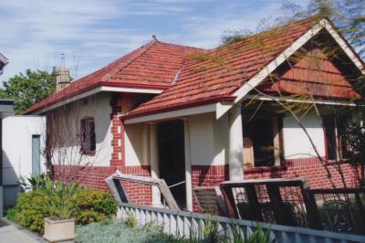 PHOTOGRAPH: HOUSE, SMYTH ROAD, SHENTON PARK