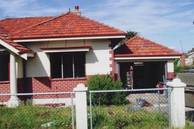 PHOTOGRAPH: HOUSE, SMYTH ROAD, SHENTON PARK