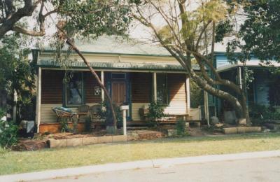 PHOTOGRAPH: PARK STREET HOUSE, TIMBER CLAD