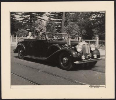 PHOTOGRAPH: QUEEN ELIZABETH II VISIT 1954 - ROKEBY ROAD