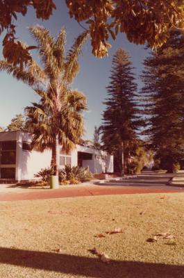 PHOTOGRAPH: SUBIACO COUNCIL BUILDING CIRCA 1968