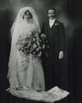 PHOTOGRAPH: WEDDING PORTRAIT OF MISS PHILP AND MR DENNIS