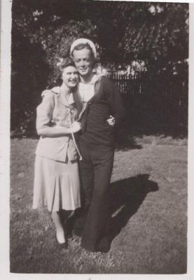 PHOTOGRAPH: DORIS CLARKSON WITH PARENTS FLORENCE AND ARTHUR RUSSELL