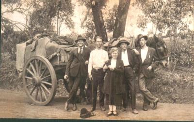 PHOTOGRAPH: SIDNEY AND HILDA PLAYFAIR, SCAN