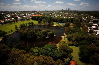 PHOTOGRAPH (DIGITAL): AERIAL PHOTOGRAPH OF LAKE JUALBUP AND SHENTON PARK