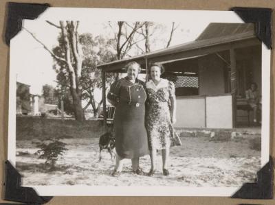 PHOTOGRAPH (DIGITAL): PEARL CONGDON AND MRS BENNETTS, ROCKINGHAM, WA, FROM CONGDON FAMILY ALBUM