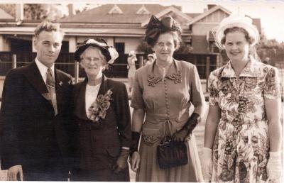 PHOTOGRAPH: WEDDING, 1951