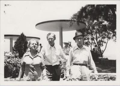 PHOTOGRAPH: PADDY BAKER WITH A MAN AND WOMAN