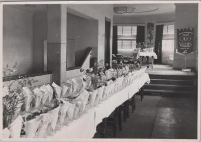 PHOTOGRAPH: REGAL THEATRE FOYER WITH 'QUO VADIS' SIGNS