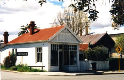 PHOTOGRAPH (DIGITAL): DENIS STREET AND BAGOT ROAD CORNER STORE, SUBIACO, LIZ ANDERSON COLLECTION, 1996