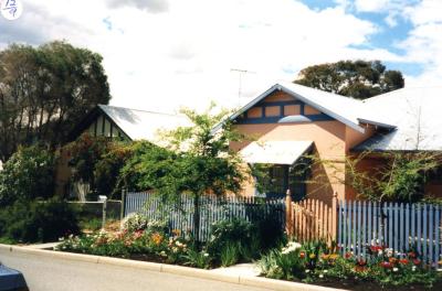 PHOTOGRAPH (DIGITAL): HOUSE ON DENIS STREET, SUBIACO, LIZ ANDERSON COLLECTION, 1996