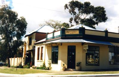 PHOTOGRAPH (DIGITAL): ANNABELLES ANTIQUES, NICHOLSON ROAD, SUBIACO, LIZ ANDERSON COLLECTION, 1996