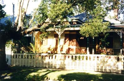 PHOTOGRAPH (DIGITAL): UNKNOWN HOUSE, SUBIACO STREETS, LIZ ANDERSON COLLECTION, 1996