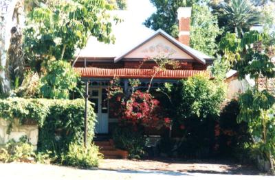 PHOTOGRAPH (DIGITAL): UNKNOWN HOUSE, SUBIACO STREETS, LIZ ANDERSON COLLECTION, 1996