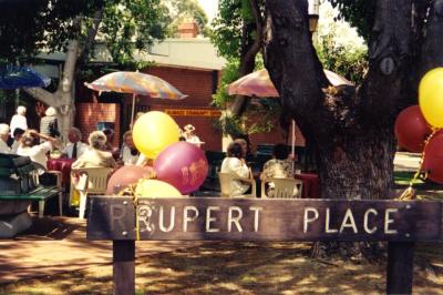 PHOTOGRAPH (DIGITAL): SUBIACO COMMUNITY CENTRE, FETE, SUBIACO EVENTS, LIZ ANDERSON COLLECTION, 1997