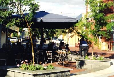 PHOTOGRAPH (DIGITAL): BREW HA CAFÉ, ROKEBY ROAD, SUBIACO EVENTS, LIZ ANDERSON COLLECTION, 1997
