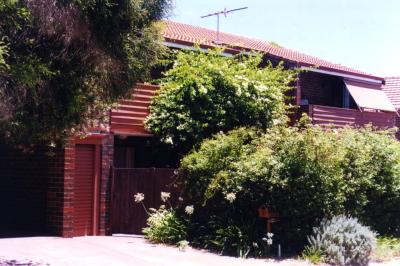 PHOTOGRAPH (DIGITAL): 93 DENIS STREET, SUBIACO, LIZ ANDERSON COLLECTION, 1998