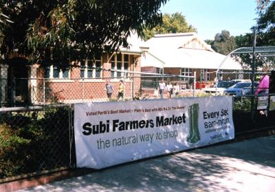 PHOTOGRAPH (DIGITAL): SUBIACO PRIMARY SCHOOL MARKETS, LIZ ANDERSON COLLECTION, AUGUST 2015