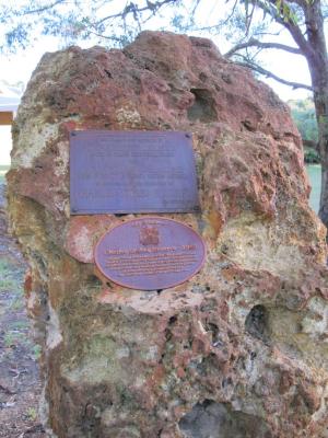 PHOTOGRAPH (DIGITAL): MONUMENT WITH PLAQUE, CHARLES STOKES RESERVE, DAGLISH, NOVEMBER 2011