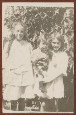 PHOTOGRAPH (DIGITAL): TWO YOUNG GIRLS WITH THELMA CONGDON, 24 CATHERINE STREET, SUBIACO, FROM CONGDON FAMILY ALBUM