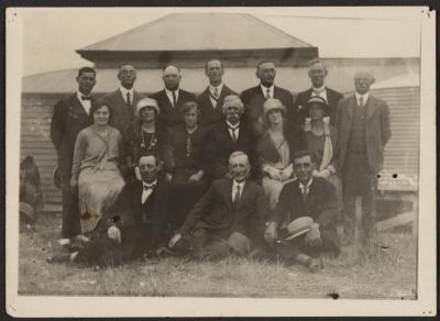 PHOTOGRAPH: MEMBERS OF KITCHENER PARK BOWLING CLUB