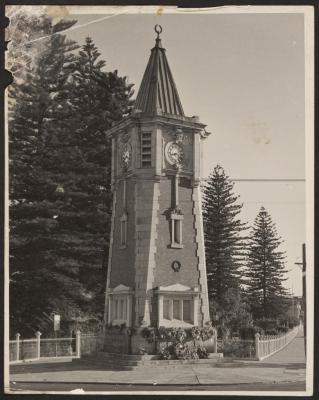 PHOTOGRAPH: SUBIACO WAR MEMORIAL