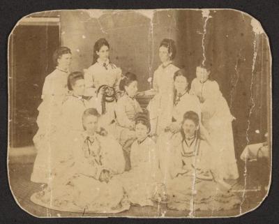 PHOTOGRAPH: MARY MASON AND FRIENDS