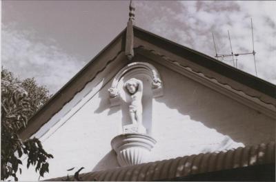 PHOTOGRAPH: DETAIL OF GABLE 'DEVON HOUSE', 427 BAGOT ROAD