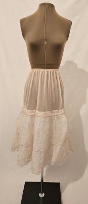 PETTICOAT: HALF SLIP, PALE PINK