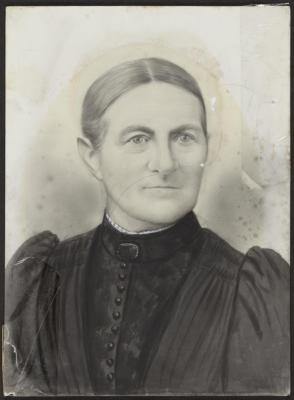 PHOTOGRAPH (OPALOTYPE): PORTRAIT OF SARAH LAKE