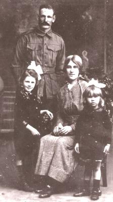 World War 1, Western Australia, HUTCHINSON, Family Group