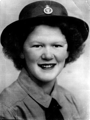 World War 2, Western Australia, Perth, MARTIN (Married DAVIDSON) Women's Land Army , 1943