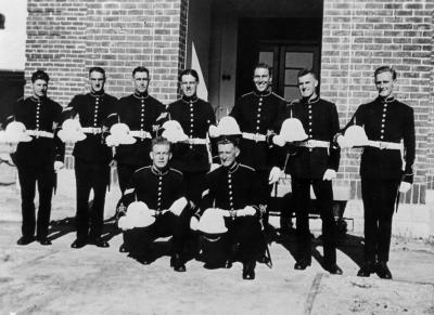 Inter War, Western Australia, Rottnest Island. Kingstown Barracks. 5 Fortress Company, Royal Australian Engineers. No 1 Ceremonial uniform, 1938