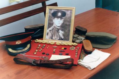 post 1945, Western Australia, Rottnest Island. Lieutenant Colonel Vern LUCAS, Uniform items